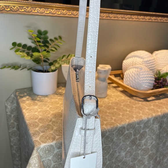 NWT Crocodile textured  Asymmetric Shoulder Hand Bag-Off Cream Ivory  color - Picture 4 of 10